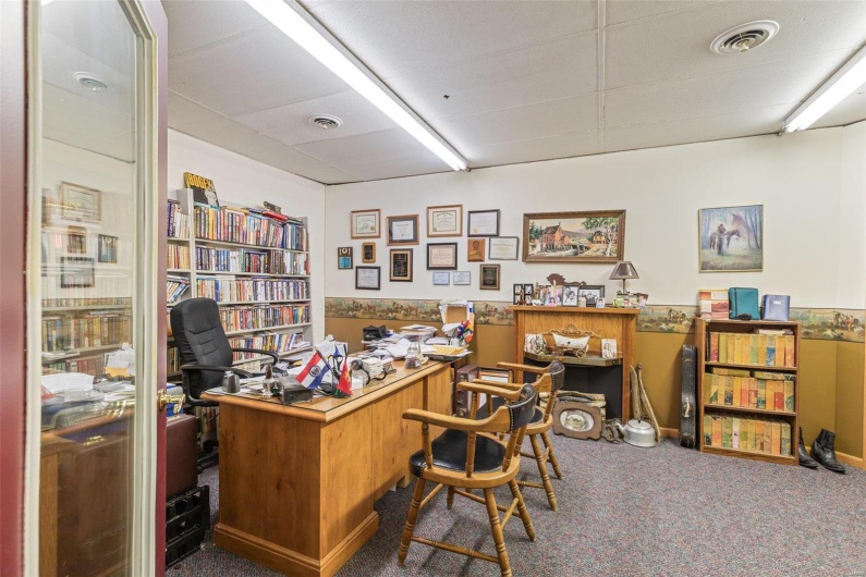 2 Columbia Street, Farmington, Missouri 63640, ,Commercial Sale,For Sale,Columbia,MAR24054258
