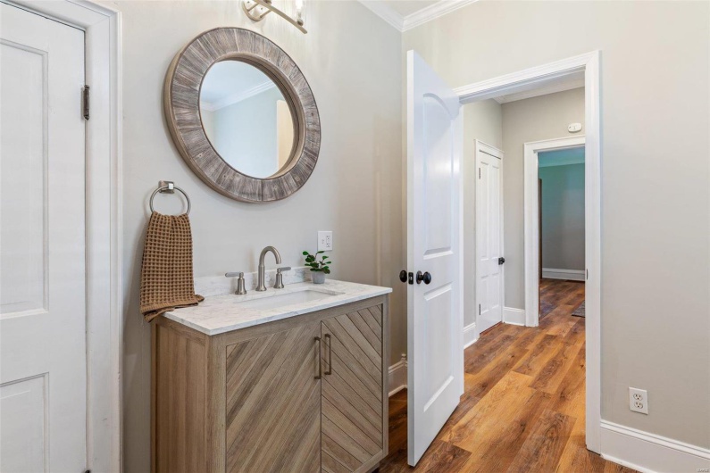371 Jefferson Street, Ste Genevieve, Missouri 63670, 3 Bedrooms Bedrooms, 11 Rooms Rooms,2 BathroomsBathrooms,Residential,For Sale,Jefferson,MAR24052845