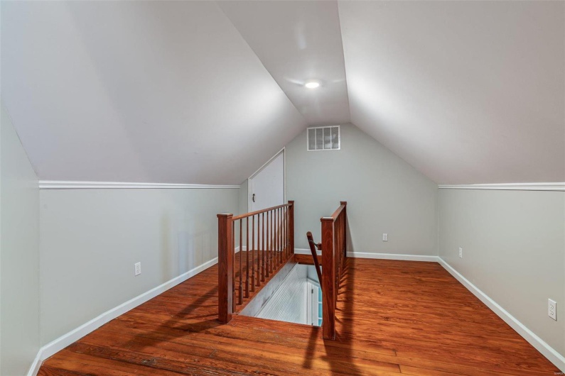 371 Jefferson Street, Ste Genevieve, Missouri 63670, 3 Bedrooms Bedrooms, 11 Rooms Rooms,2 BathroomsBathrooms,Residential,For Sale,Jefferson,MAR24052845