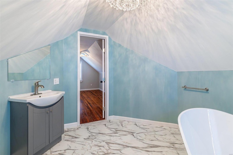 371 Jefferson Street, Ste Genevieve, Missouri 63670, 3 Bedrooms Bedrooms, 11 Rooms Rooms,2 BathroomsBathrooms,Residential,For Sale,Jefferson,MAR24052845