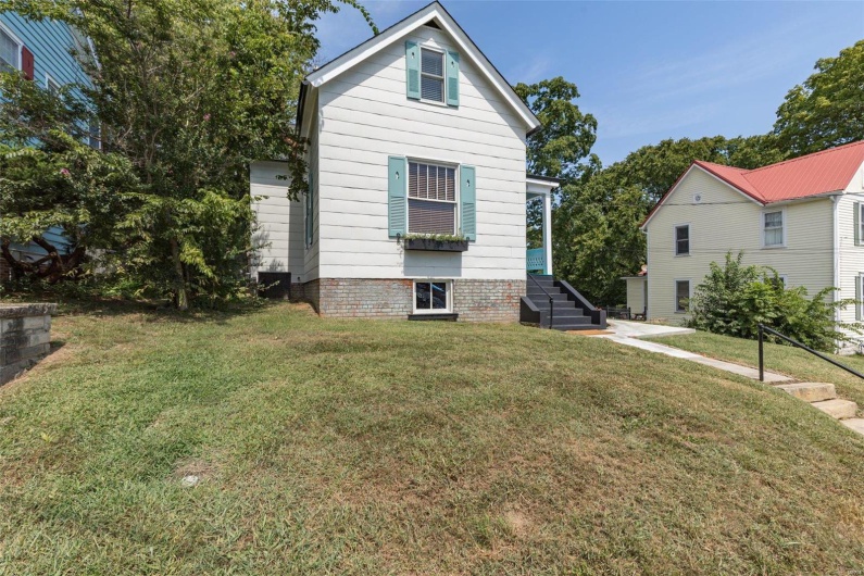 371 Jefferson Street, Ste Genevieve, Missouri 63670, 3 Bedrooms Bedrooms, 11 Rooms Rooms,2 BathroomsBathrooms,Residential,For Sale,Jefferson,MAR24052845