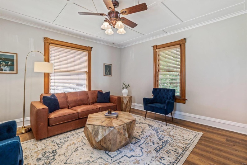 371 Jefferson Street, Ste Genevieve, Missouri 63670, 3 Bedrooms Bedrooms, 11 Rooms Rooms,2 BathroomsBathrooms,Residential,For Sale,Jefferson,MAR24052845