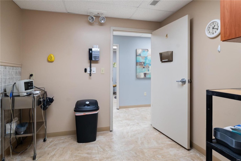 53 Doctors Park, Cape Girardeau, Missouri 63703, ,Commercial Sale,For Sale,Doctors Park,MAR24055752