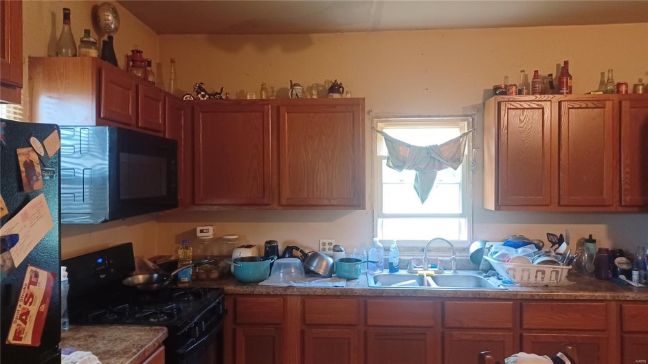 9112 Main Street, Altenburg, Missouri 63732, 3 Bedrooms Bedrooms, 5 Rooms Rooms,2 BathroomsBathrooms,Residential,For Sale,Main,MAR24056310