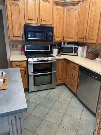 15336 Middle Creek Road, Dexter, Missouri 63841, 7 Bedrooms Bedrooms, 12 Rooms Rooms,4 BathroomsBathrooms,Residential,For Sale,Middle Creek,MAR24057012