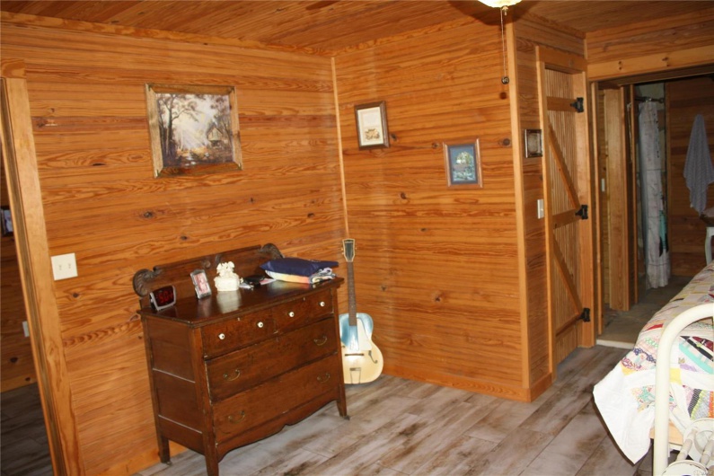 2373 Wayne 361, Piedmont, Missouri 63957, 3 Bedrooms Bedrooms, 7 Rooms Rooms,2 BathroomsBathrooms,Farm,For Sale,Wayne 361,MAR24058014