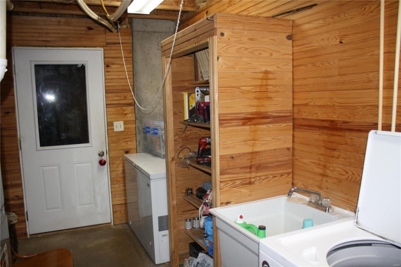 2373 Wayne 361, Piedmont, Missouri 63957, 3 Bedrooms Bedrooms, 7 Rooms Rooms,2 BathroomsBathrooms,Farm,For Sale,Wayne 361,MAR24058014