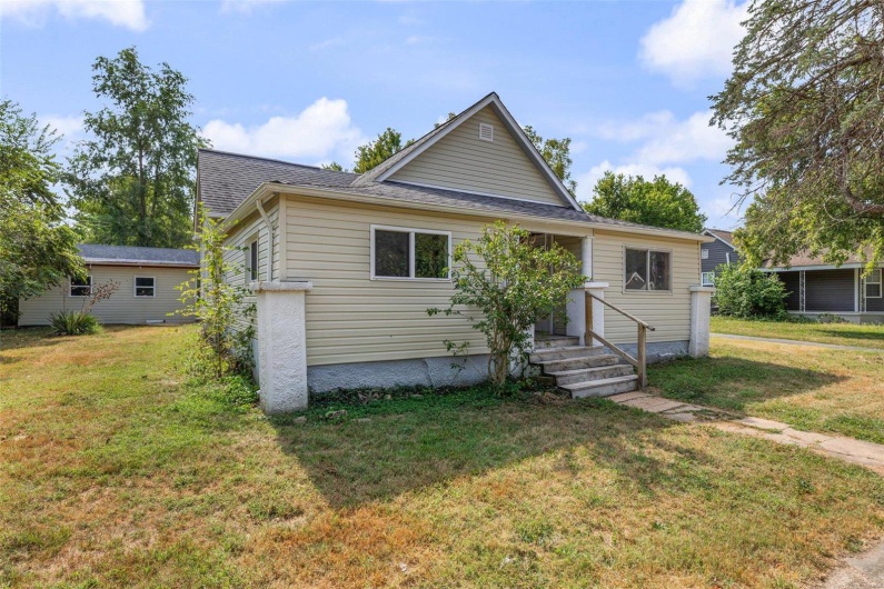 227 Crane Street, Park Hills, Missouri 63601, 4 Bedrooms Bedrooms, 7 Rooms Rooms,2 BathroomsBathrooms,Residential,For Sale,Crane,MAR24057779