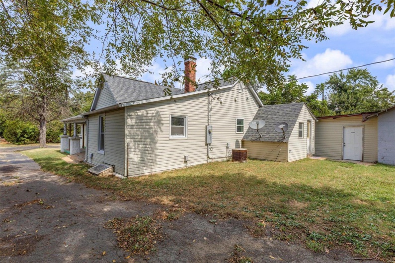 227 Crane Street, Park Hills, Missouri 63601, 4 Bedrooms Bedrooms, 7 Rooms Rooms,2 BathroomsBathrooms,Residential,For Sale,Crane,MAR24057779