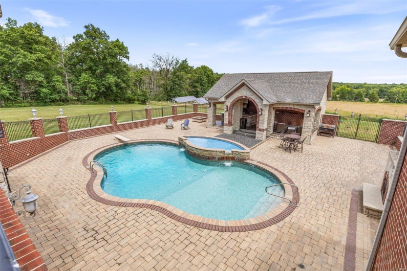 510 Canterberry Road, Farmington, Missouri 63640, 4 Bedrooms Bedrooms, 21 Rooms Rooms,3 BathroomsBathrooms,Farm,For Sale,Canterberry,MAR24057268