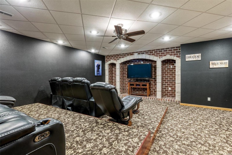 510 Canterberry Road, Farmington, Missouri 63640, 4 Bedrooms Bedrooms, 21 Rooms Rooms,3 BathroomsBathrooms,Farm,For Sale,Canterberry,MAR24057268