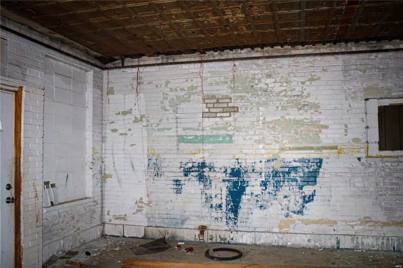 Tin ceiling