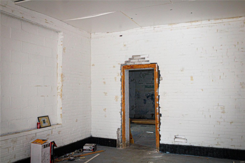 613 Bank Street, Leadwood, Missouri 63653, ,Commercial Sale,For Sale,Bank,MAR24057477