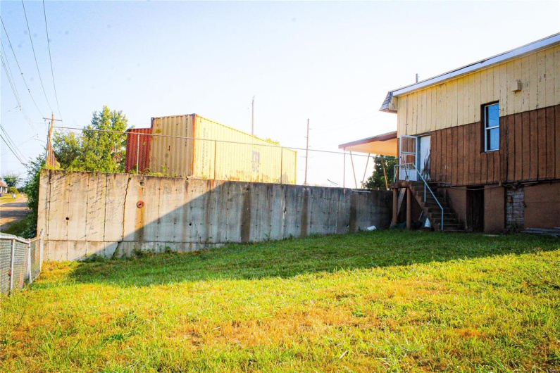 613 Bank Street, Leadwood, Missouri 63653, ,Commercial Sale,For Sale,Bank,MAR24057477