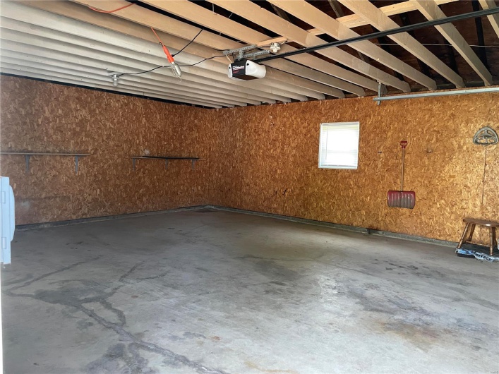637 E. Daniels St., Piedmont, Missouri 63957, 2 Bedrooms Bedrooms, 6 Rooms Rooms,1 BathroomBathrooms,Residential,For Sale,E. Daniels St.,MAR24058962