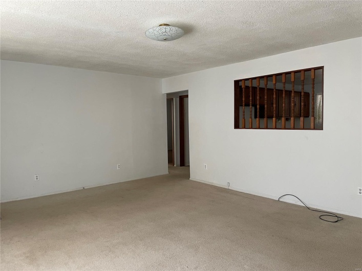 637 E. Daniels St., Piedmont, Missouri 63957, 2 Bedrooms Bedrooms, 6 Rooms Rooms,1 BathroomBathrooms,Residential,For Sale,E. Daniels St.,MAR24058962