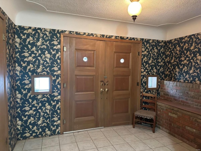 16347 Crestview Drive, Dexter, Missouri 63841, 4 Bedrooms Bedrooms, 17 Rooms Rooms,3 BathroomsBathrooms,Residential,For Sale,Crestview,MAR24059176