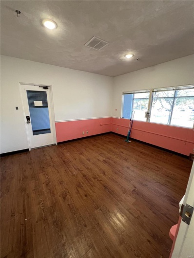 937 Broadway Street, Cape Girardeau, Missouri 63701, ,Commercial Sale,For Sale,Broadway,MAR24023793