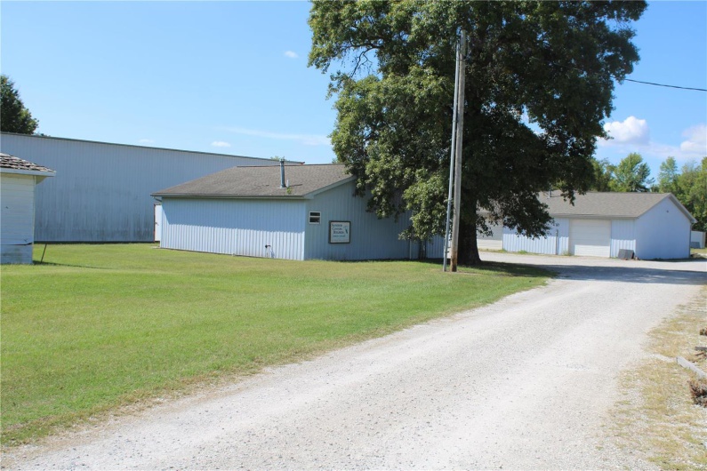 822 2nd Street, Sparta, Illinois 62286, ,Commercial Sale,For Sale,2nd,MAR24059506