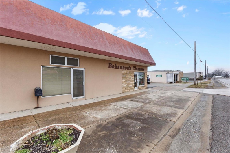 1500 Main Street, Scott City, Missouri 63780, ,Commercial Sale,For Sale,Main,MAR24061532