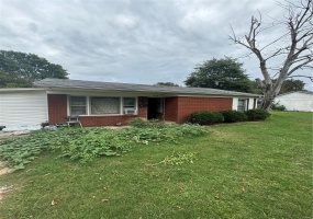 814 Maple, Kennett, Missouri 63857, 2 Bedrooms Bedrooms, 6 Rooms Rooms,1 BathroomBathrooms,Residential,For Sale,Maple,MAR24062523