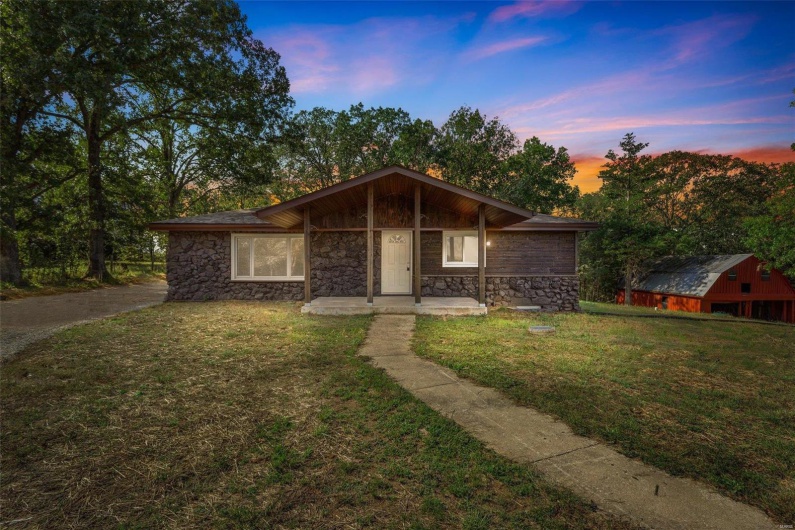 15160 Walker Road, Ste Genevieve, Missouri 63670, 3 Bedrooms Bedrooms, 7 Rooms Rooms,2 BathroomsBathrooms,Residential,For Sale,Walker,MAR24061969