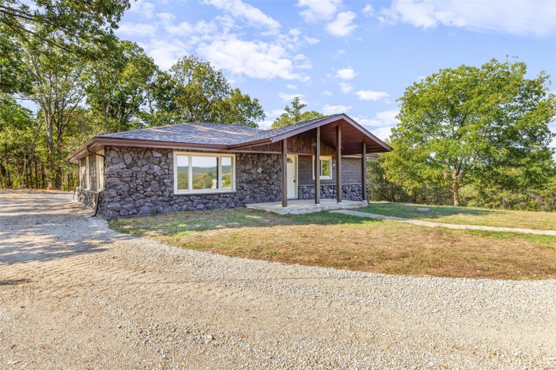 15160 Walker Road, Ste Genevieve, Missouri 63670, 3 Bedrooms Bedrooms, 7 Rooms Rooms,2 BathroomsBathrooms,Residential,For Sale,Walker,MAR24061969