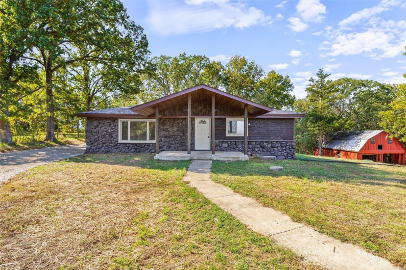 15160 Walker Road, Ste Genevieve, Missouri 63670, 3 Bedrooms Bedrooms, 7 Rooms Rooms,2 BathroomsBathrooms,Residential,For Sale,Walker,MAR24061969
