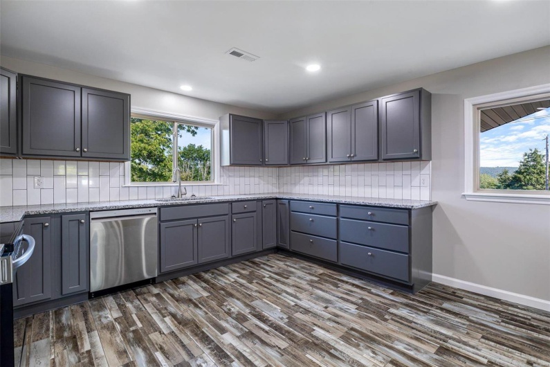 15160 Walker Road, Ste Genevieve, Missouri 63670, 3 Bedrooms Bedrooms, 7 Rooms Rooms,2 BathroomsBathrooms,Residential,For Sale,Walker,MAR24061969