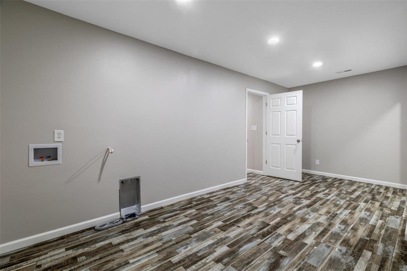 15160 Walker Road, Ste Genevieve, Missouri 63670, 3 Bedrooms Bedrooms, 7 Rooms Rooms,2 BathroomsBathrooms,Residential,For Sale,Walker,MAR24061969