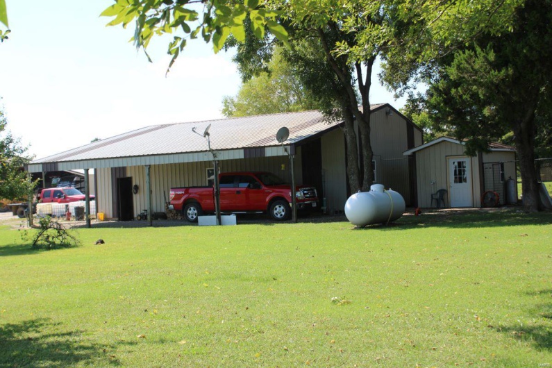 853 County Road 257, Neelyville, Missouri 63954, 3 Bedrooms Bedrooms, 9 Rooms Rooms,2 BathroomsBathrooms,Residential,For Sale,County Road 257,MAR24062591