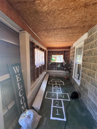 303 Walnut, Kennett, Missouri 63857, 1 Bedroom Bedrooms, 5 Rooms Rooms,1 BathroomBathrooms,Residential,For Sale,Walnut,MAR24063546