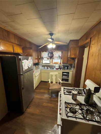 303 Walnut, Kennett, Missouri 63857, 1 Bedroom Bedrooms, 5 Rooms Rooms,1 BathroomBathrooms,Residential,For Sale,Walnut,MAR24063546
