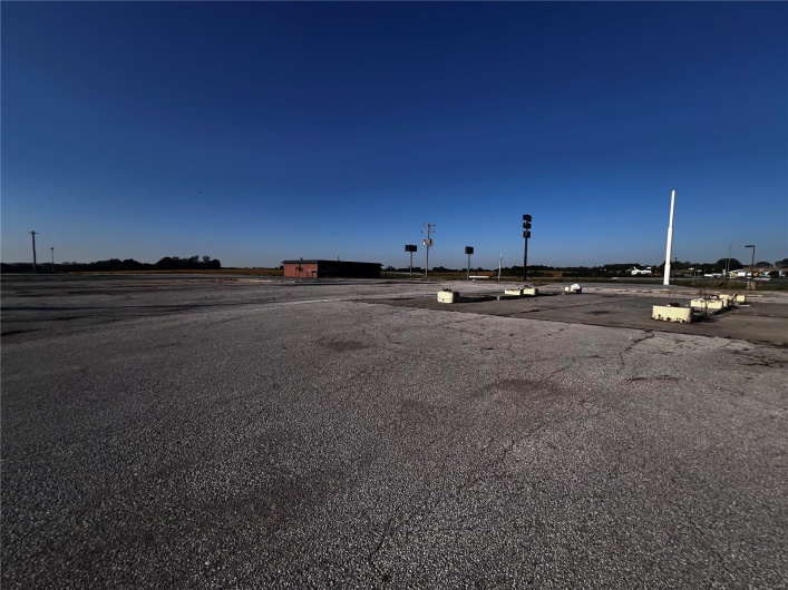 17030 New Bremen Road, Ste Genevieve, Missouri 63670, ,Commercial Sale,For Sale,New Bremen,MAR24064054