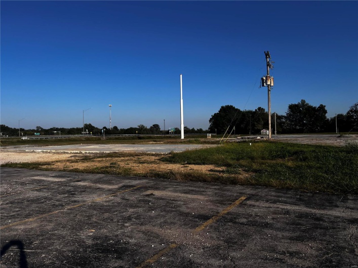 17030 New Bremen Road, Ste Genevieve, Missouri 63670, ,Commercial Sale,For Sale,New Bremen,MAR24064054