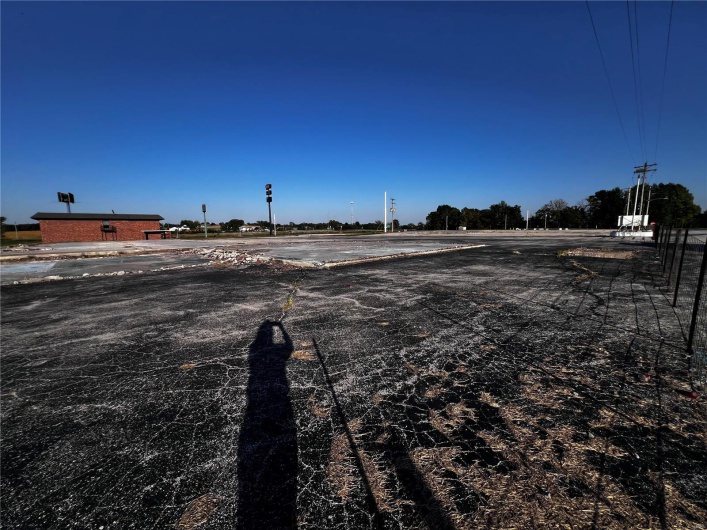 17030 New Bremen Road, Ste Genevieve, Missouri 63670, ,Commercial Sale,For Sale,New Bremen,MAR24064054