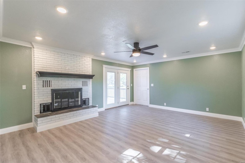 626 County Road 603, Poplar Bluff, Missouri 63901, 4 Bedrooms Bedrooms, 11 Rooms Rooms,2 BathroomsBathrooms,Residential,For Sale,County Road 603,MAR24063650