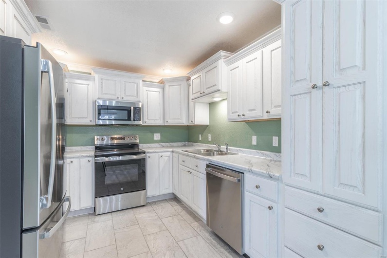 626 County Road 603, Poplar Bluff, Missouri 63901, 4 Bedrooms Bedrooms, 11 Rooms Rooms,2 BathroomsBathrooms,Residential,For Sale,County Road 603,MAR24063650