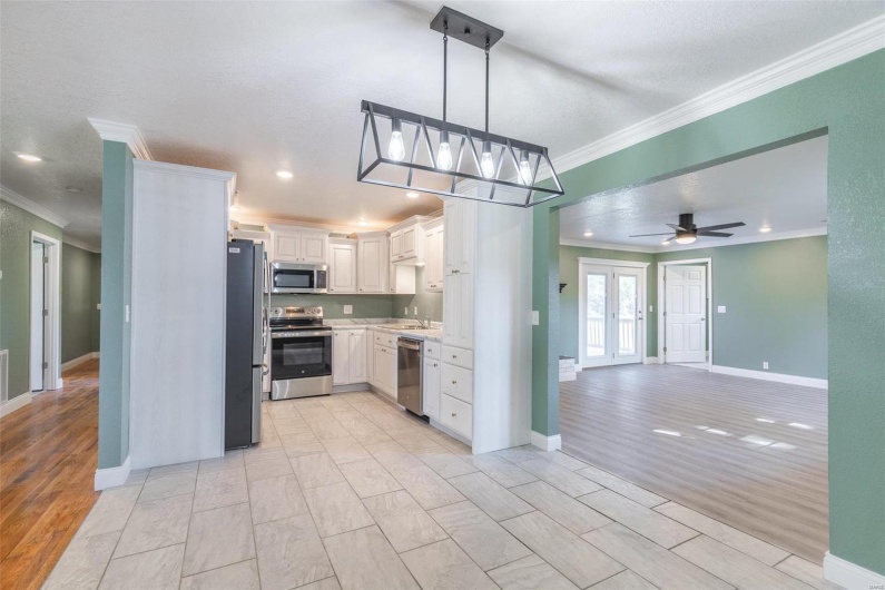 626 County Road 603, Poplar Bluff, Missouri 63901, 4 Bedrooms Bedrooms, 11 Rooms Rooms,2 BathroomsBathrooms,Residential,For Sale,County Road 603,MAR24063650