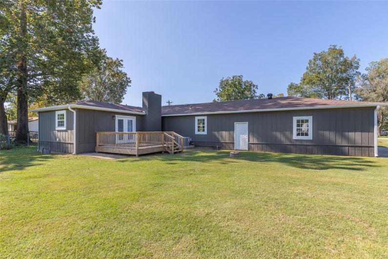 626 County Road 603, Poplar Bluff, Missouri 63901, 4 Bedrooms Bedrooms, 11 Rooms Rooms,2 BathroomsBathrooms,Residential,For Sale,County Road 603,MAR24063650