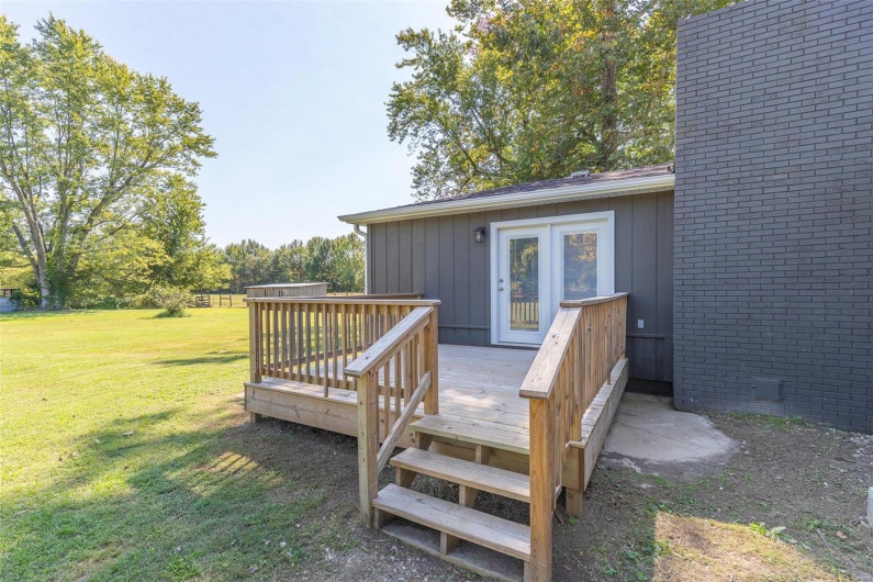 626 County Road 603, Poplar Bluff, Missouri 63901, 4 Bedrooms Bedrooms, 11 Rooms Rooms,2 BathroomsBathrooms,Residential,For Sale,County Road 603,MAR24063650