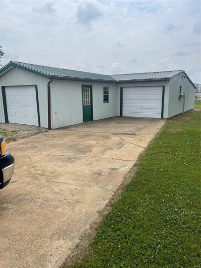 1041 Hwy AA, Poplar Bluff, Missouri 63901, ,Residential Income,For Sale,Hwy AA,MAR24047957