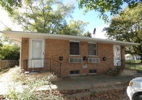 105 Washington, Sparta, Illinois 62286, ,Residential Income,For Sale,Washington,MAR24065457