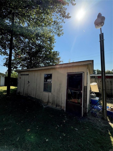 1315 Ballard, Kennett, Missouri 63857, 3 Bedrooms Bedrooms, 9 Rooms Rooms,2 BathroomsBathrooms,Residential,For Sale,Ballard,MAR24065784