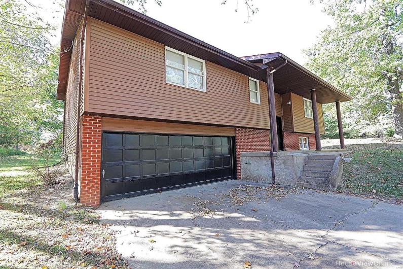1953 Carolina Lane, Cape Girardeau, Missouri 63701, 3 Bedrooms Bedrooms, 8 Rooms Rooms,2 BathroomsBathrooms,Residential,For Sale,Carolina,MAR24065708