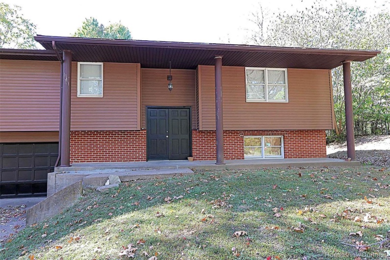 1953 Carolina Lane, Cape Girardeau, Missouri 63701, 3 Bedrooms Bedrooms, 8 Rooms Rooms,2 BathroomsBathrooms,Residential,For Sale,Carolina,MAR24065708