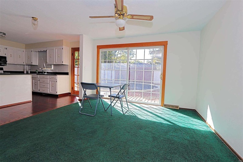 1953 Carolina Lane, Cape Girardeau, Missouri 63701, 3 Bedrooms Bedrooms, 8 Rooms Rooms,2 BathroomsBathrooms,Residential,For Sale,Carolina,MAR24065708