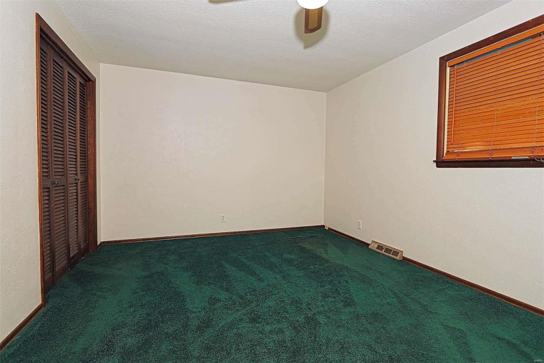 1953 Carolina Lane, Cape Girardeau, Missouri 63701, 3 Bedrooms Bedrooms, 8 Rooms Rooms,2 BathroomsBathrooms,Residential,For Sale,Carolina,MAR24065708