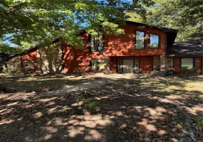22 Greenbriar Drive, New Madrid, Missouri 63869, 5 Bedrooms Bedrooms, 14 Rooms Rooms,3 BathroomsBathrooms,Residential,For Sale,Greenbriar Drive,MAR24066102