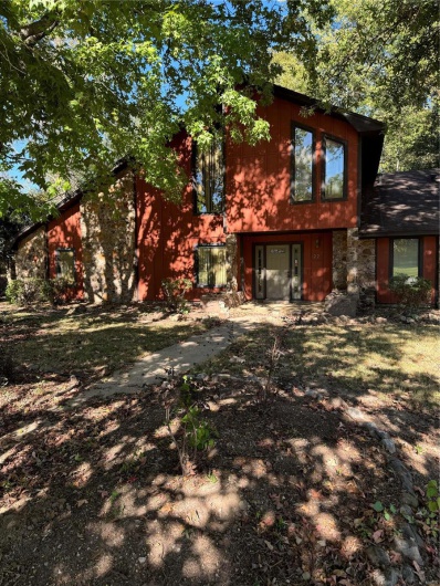 22 Greenbriar Drive, New Madrid, Missouri 63869, 5 Bedrooms Bedrooms, 14 Rooms Rooms,3 BathroomsBathrooms,Residential,For Sale,Greenbriar Drive,MAR24066102